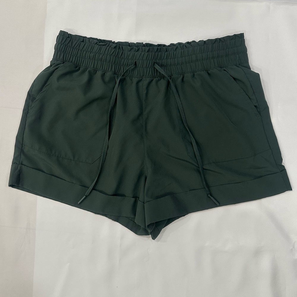 90 Degree by Reflex Women’s Green Elastic Waist Shorts  Drawstring,Pockets SizeL